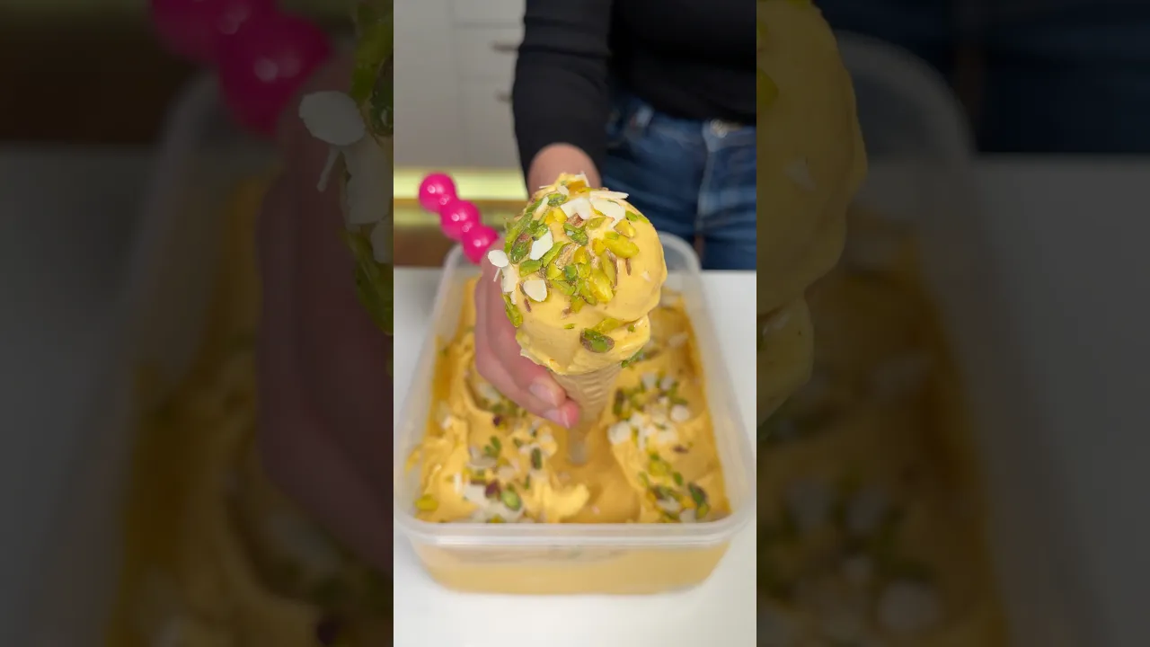 Hurma Dondurma 🍦 ｜ Persimmon Ice Cream 🍌English ⬇️ #busezeynep #persimmon #icecream