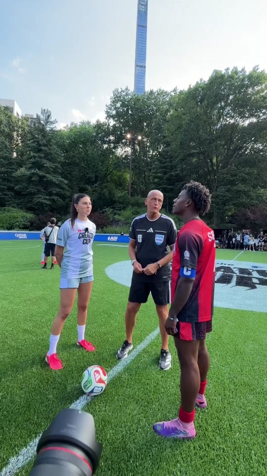 Coin flip. Teams are ready. Let’s go! ⚽ Watch the YouTube FIFA Creato...