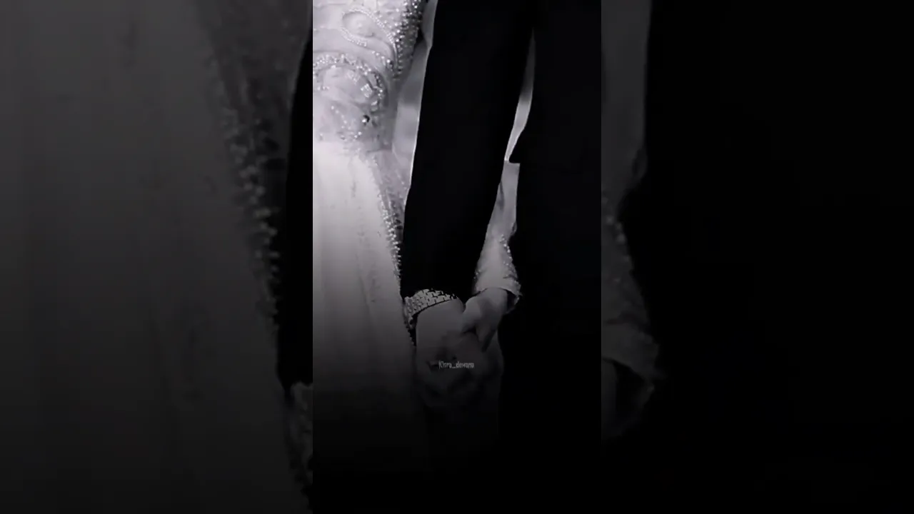 لە گەڵ جلی بوکینیت کفنی سپیم لە بەر بکەم 🩶
