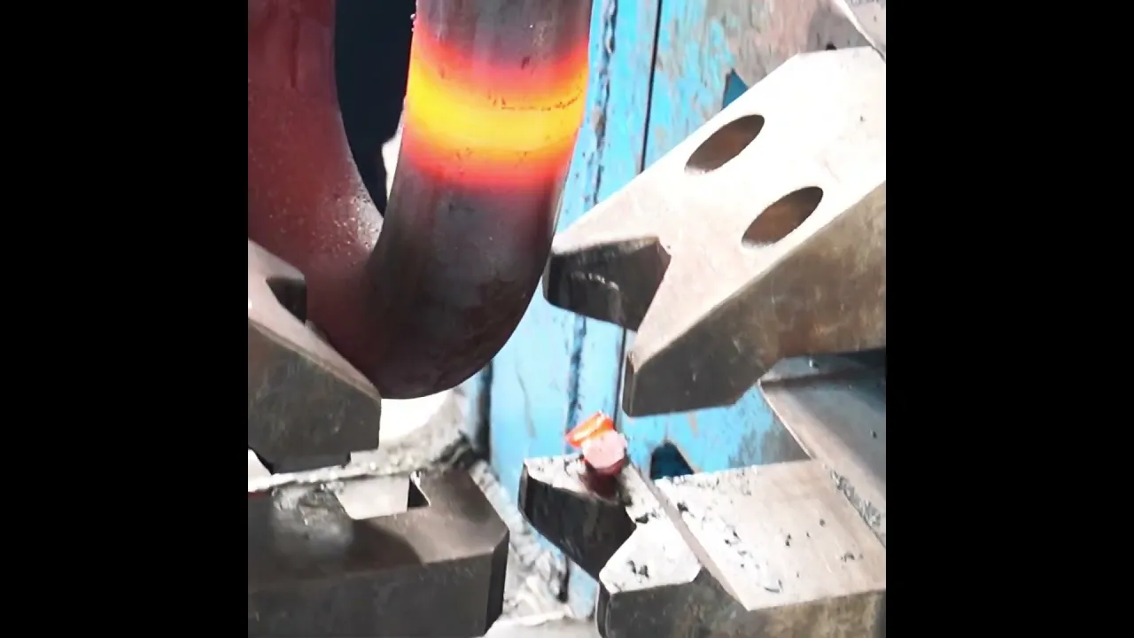The Metal That Dares to Anchor the Sea ： Ship Chain Process poe