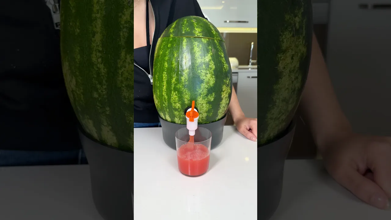 Karpuz çeşmesi ｜ Watermelon Fountain 🍉 sizce nasıl olmuş？ #busezeynep #watermelon