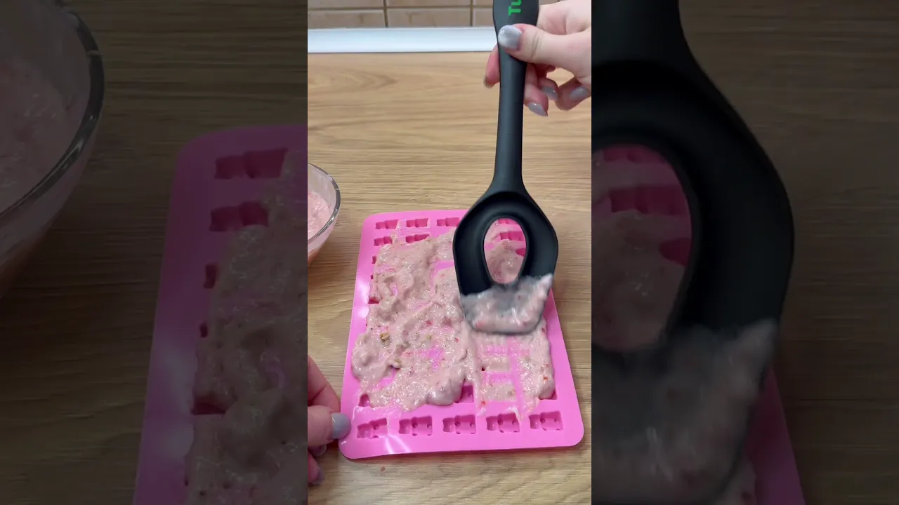 Teething baby mom hack Works great✅ #diy #reallifehacks #parenthack