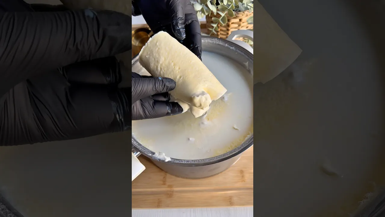 Ev yapımı kaymak ve taş gibi yoğurt😍 #food #tarif #globalcuisine #recipe #yogurt #kaymak #pratik