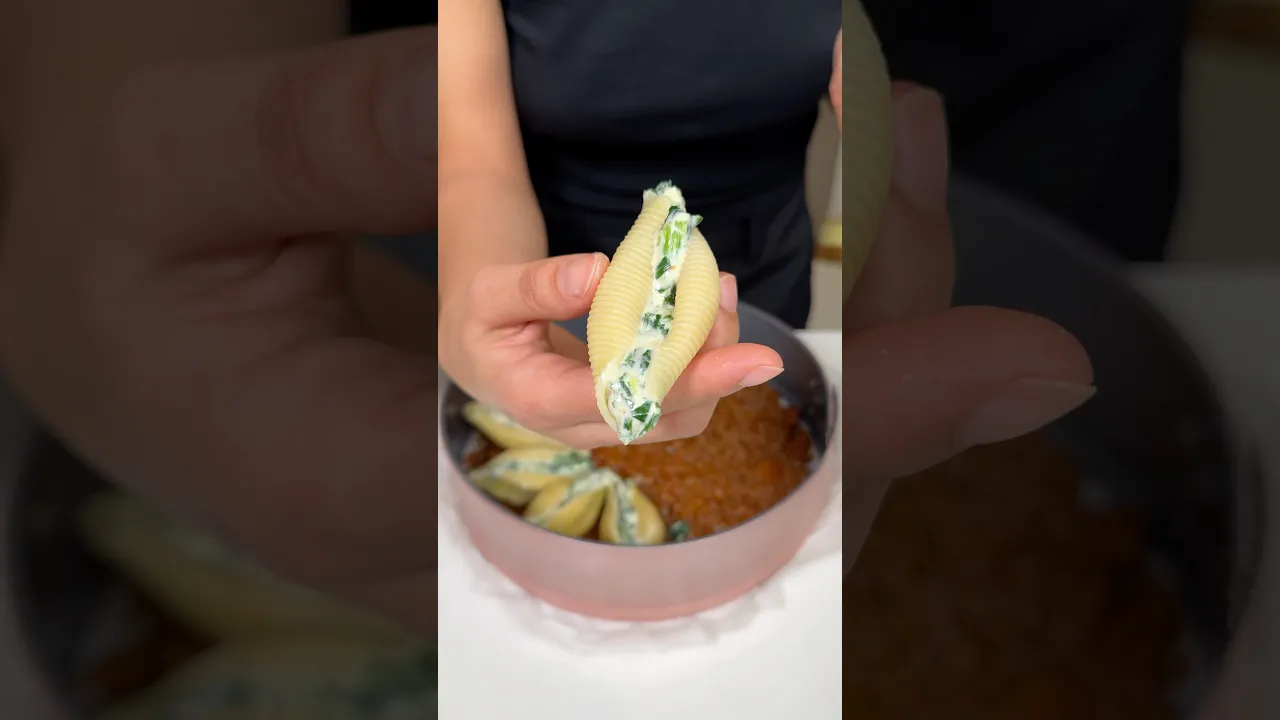 Jumbo Mussels Pasta ⧸ Would you eat this？ #pasta #busezeynep #recipe