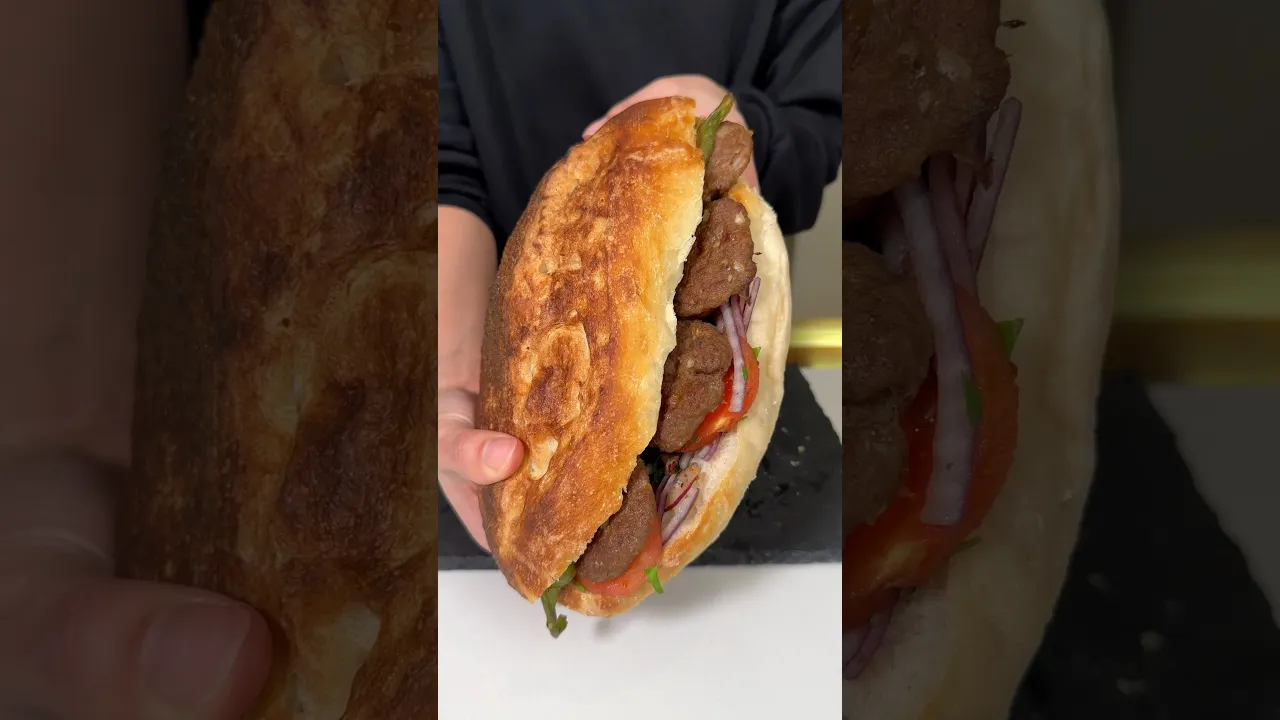Kıymaya soda ve karbonat ekle, puf puf #köfteekmek #busezeynep #shorts