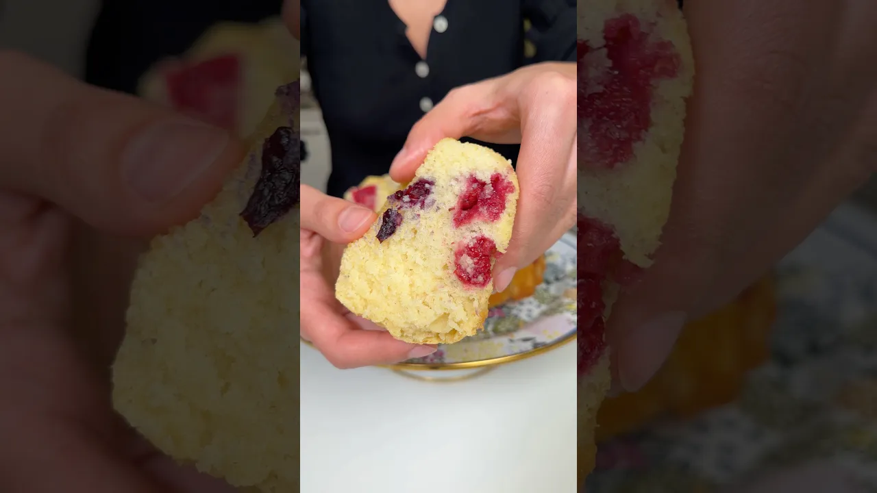 Limonu Blendera at ｜ Lemon Blueberry Cloud Kek #busezeynep #cake