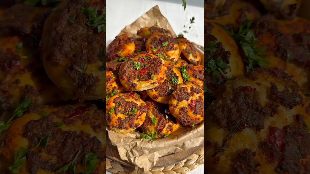 Mini lahmacun😍 #food #tarif #globalcuisine #recipe #pratiktarifler #cooking #borekler #yemek