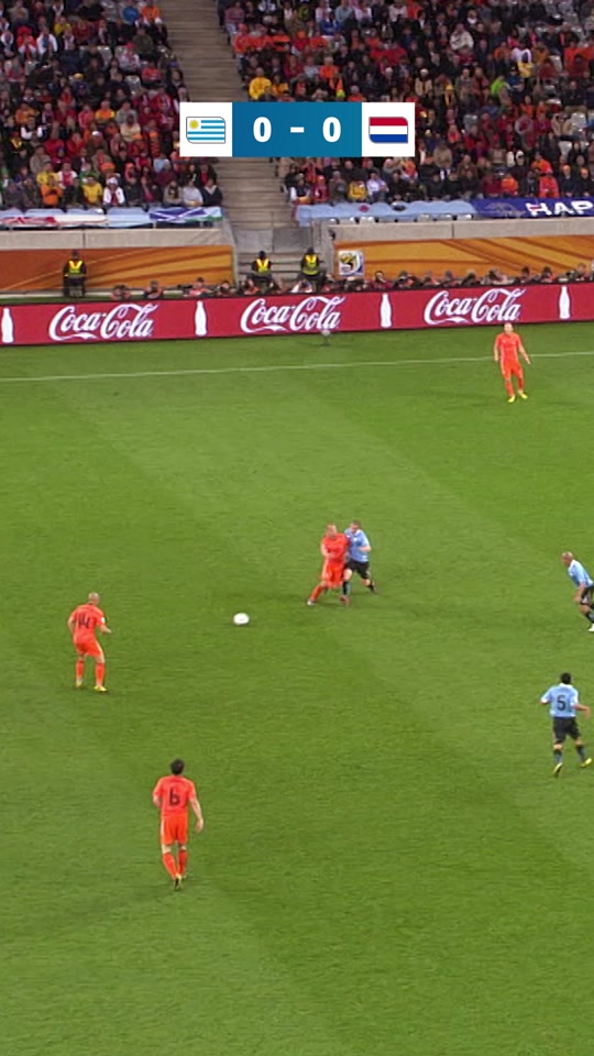 A #FIFAWorldCup classic on this day in 2010 🇺🇾🇳🇱