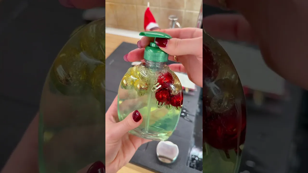 Easy DIY Christmas soap!#christmas #christmasdecorations#diy#holiday#lifehacks#fypシ