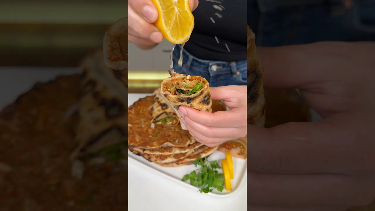 Lahmacun ｜ En çıtır pratik ｜ English ⬇️ #busezeynep #lahmacun