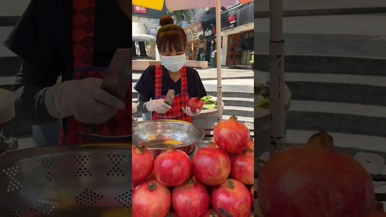 Bangkok’s Healthy Secret !!!Fresh Pomegranate Juice