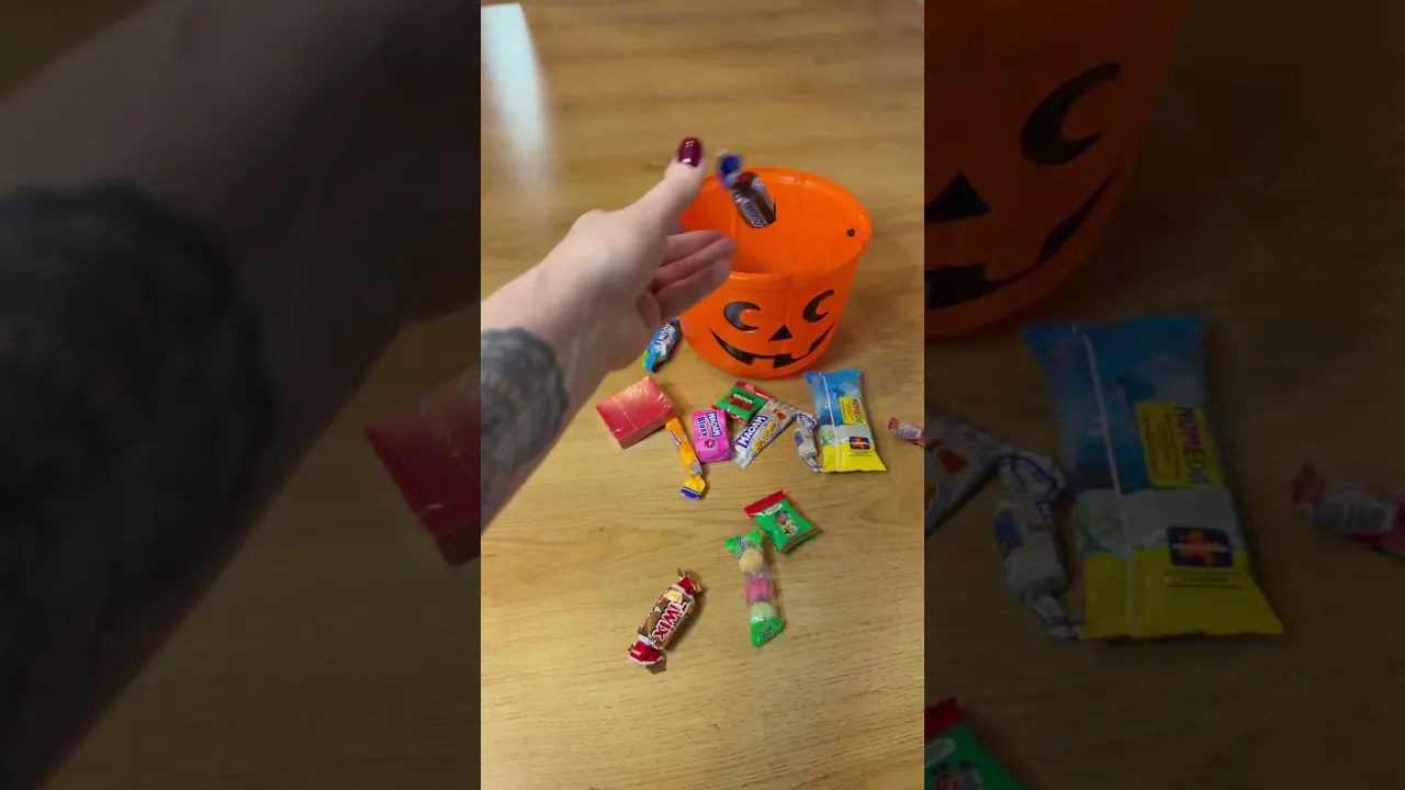 ALWAYS check the Halloween basket Before giving it to your Kids #halloween #staysafe #trickortreats