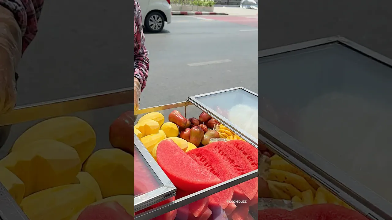 Amazing Fruit Cutting Skills in Bangkok