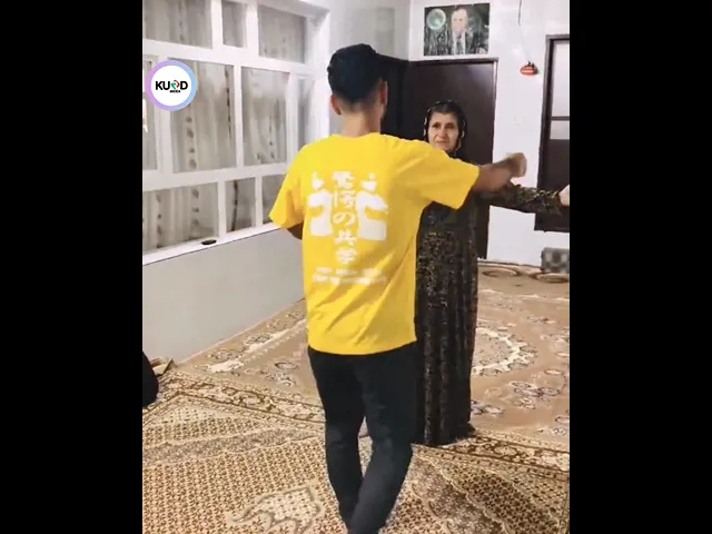 كۆتا ماڵئاوایی دایك و كوڕێك .. 🥺💔
