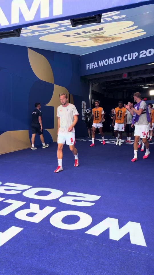 It's almost time. ⏰🏴󠁧󠁢󠁥󠁮󠁧󠁿 #FIFAWorldCup