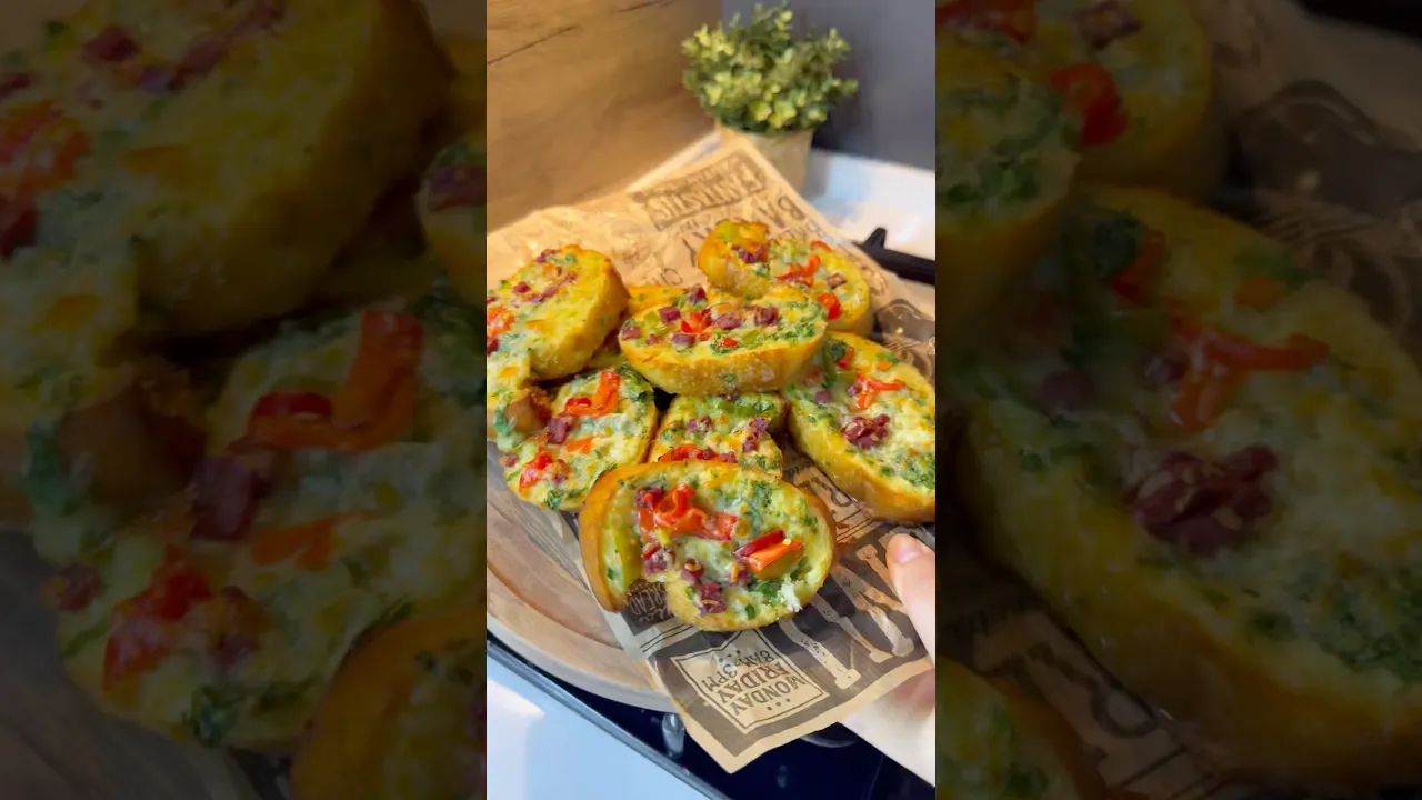 Pizza tadında yumurtalı ekmek😍 #food #tarif #globalcuisine #pizza #yumurtalıekmek #cooking #recipe
