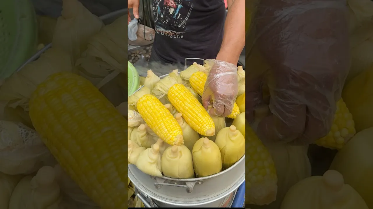 Fresh Sweet Corn in Bangkok! Thai Street Food