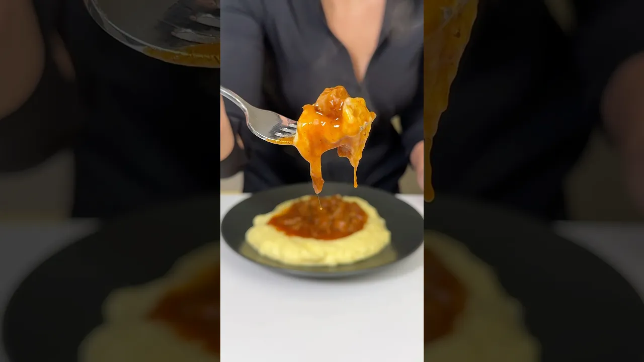 Püre mi et mi？🤤 Pratik Bonfile 🥩 Mash or beef… which one wins？ #potato #busezeynep
