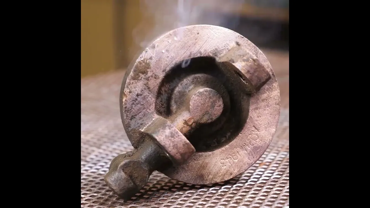 Restoring a 1943 British Air Force Foot Pump Rust to Revival ot