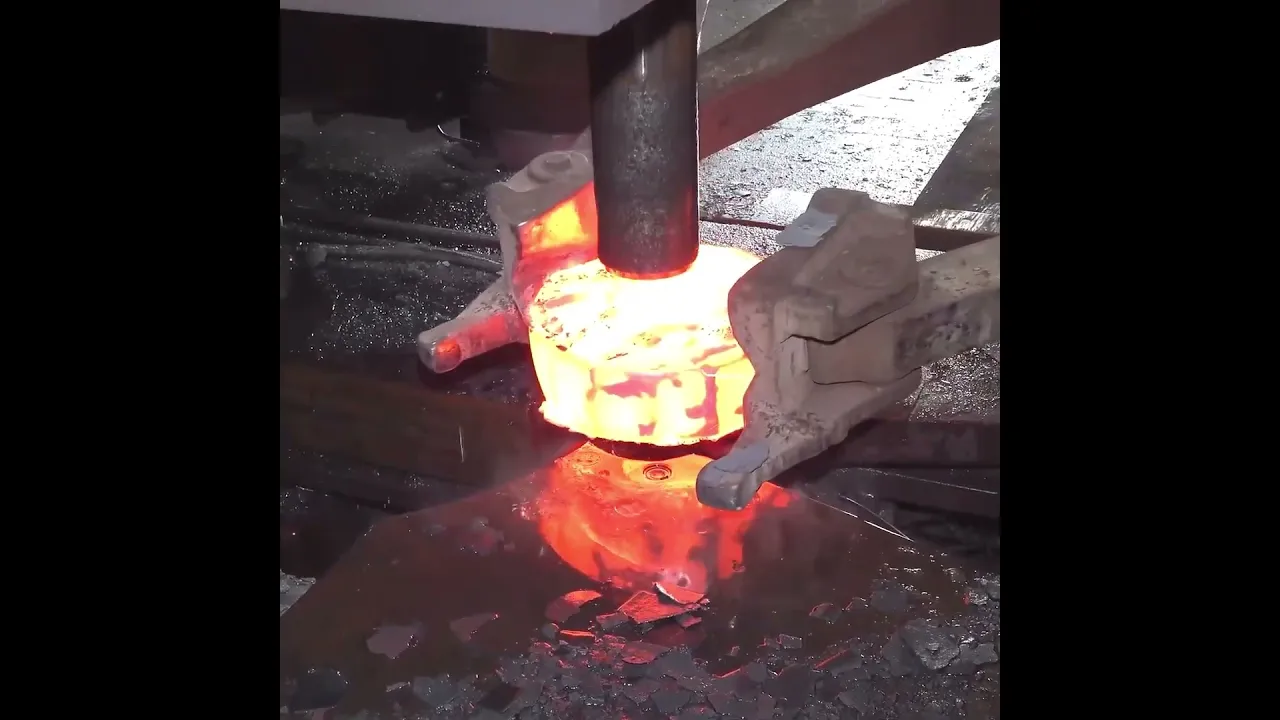Giant Slewing Bearing Manufacturing Process Heavy Gear Ring Production
