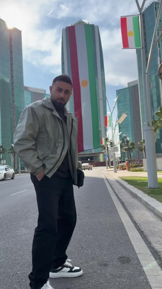 بژی کورد و کوردوستان ✌🏻