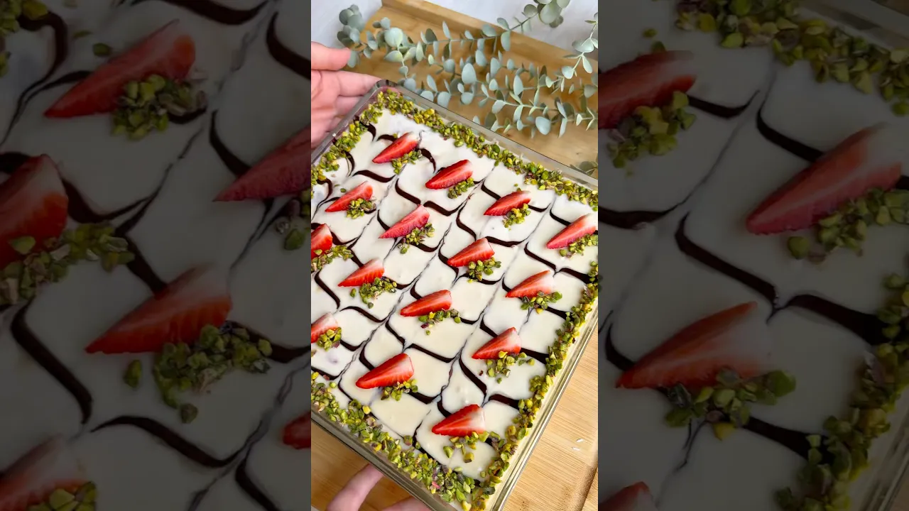Pamuk kremalı meyveli borcam pastası😍 #recipe #çilek #globalcuisine #borcampastası #borcamtatlısı