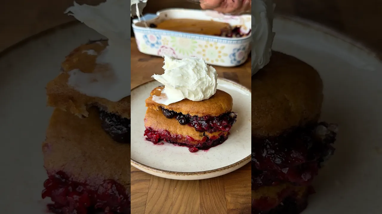 Orman meyveli cobbler🫐🍒 #globalcuisine #recipe #tarif #food #fruit #fruits #cobbler #icecream