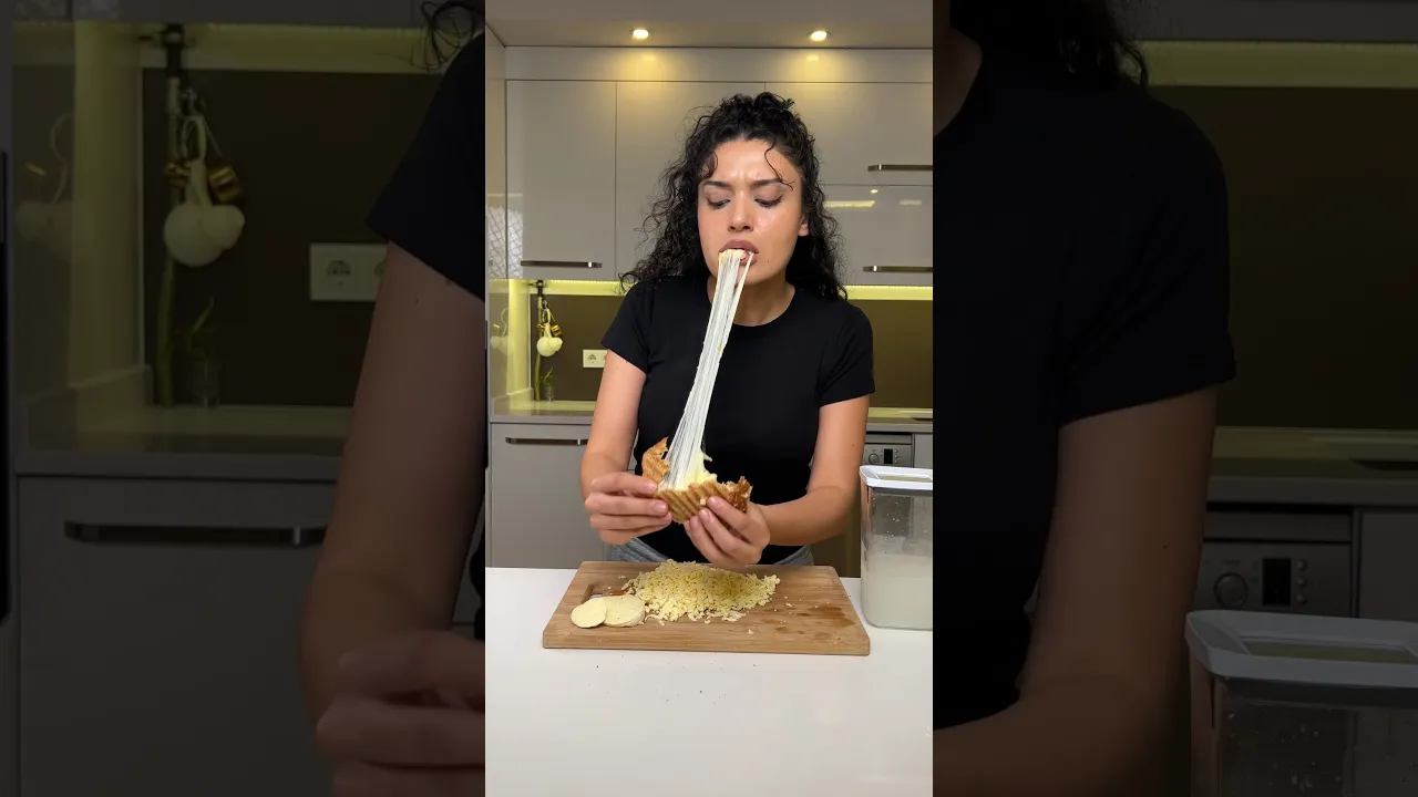 Sadece Süt ve Sirke varsa Mozarella peynirini yap 🧀 #shorts #mozarella #busezeynep