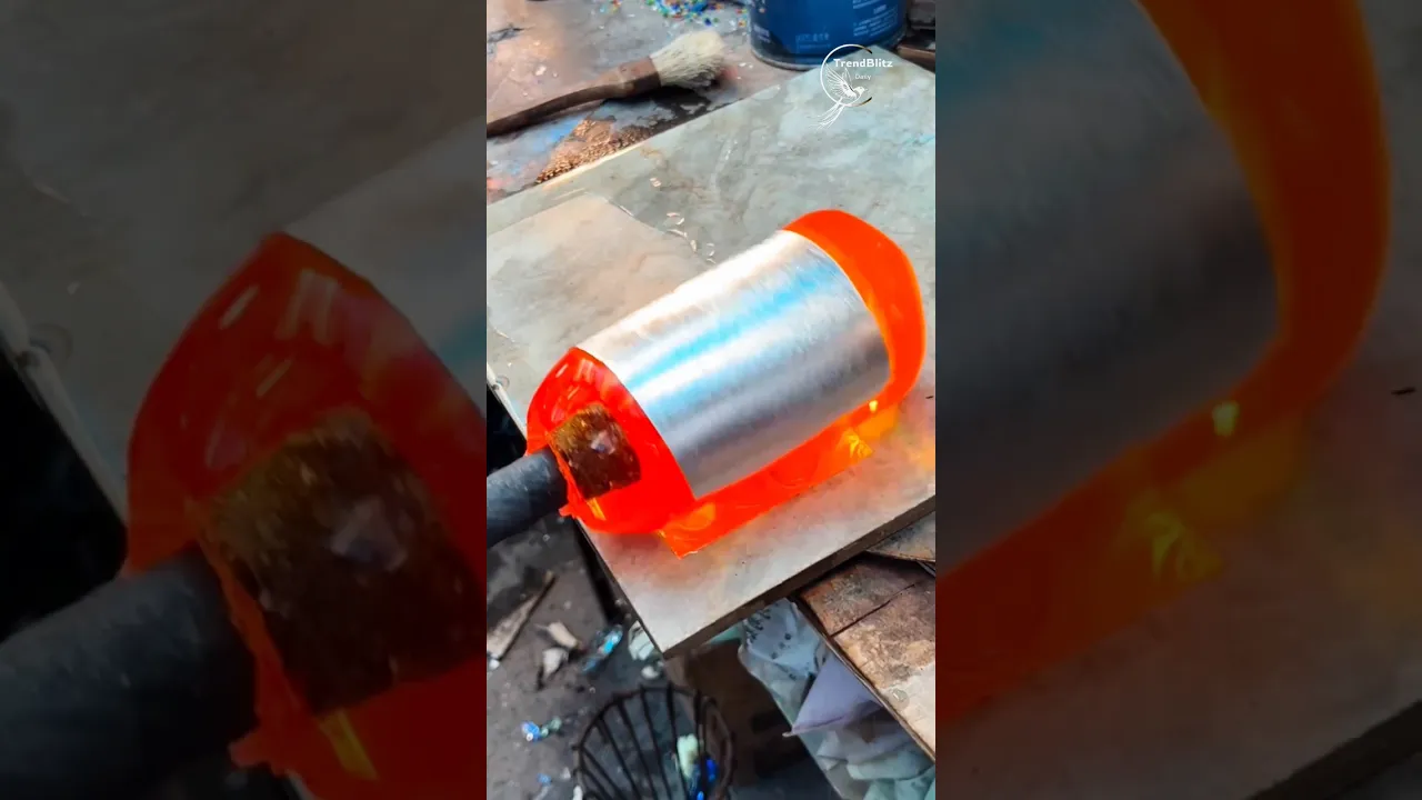 Fire at 1300°C ｜ The Enduring Spirit of Craftsmanship in Traditional Glass Art