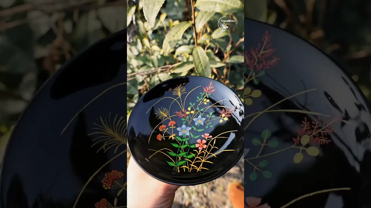 Why This Maki e Lid Needs Repeated Powder Brushing—An Ancient Lacquer Secret Revealed