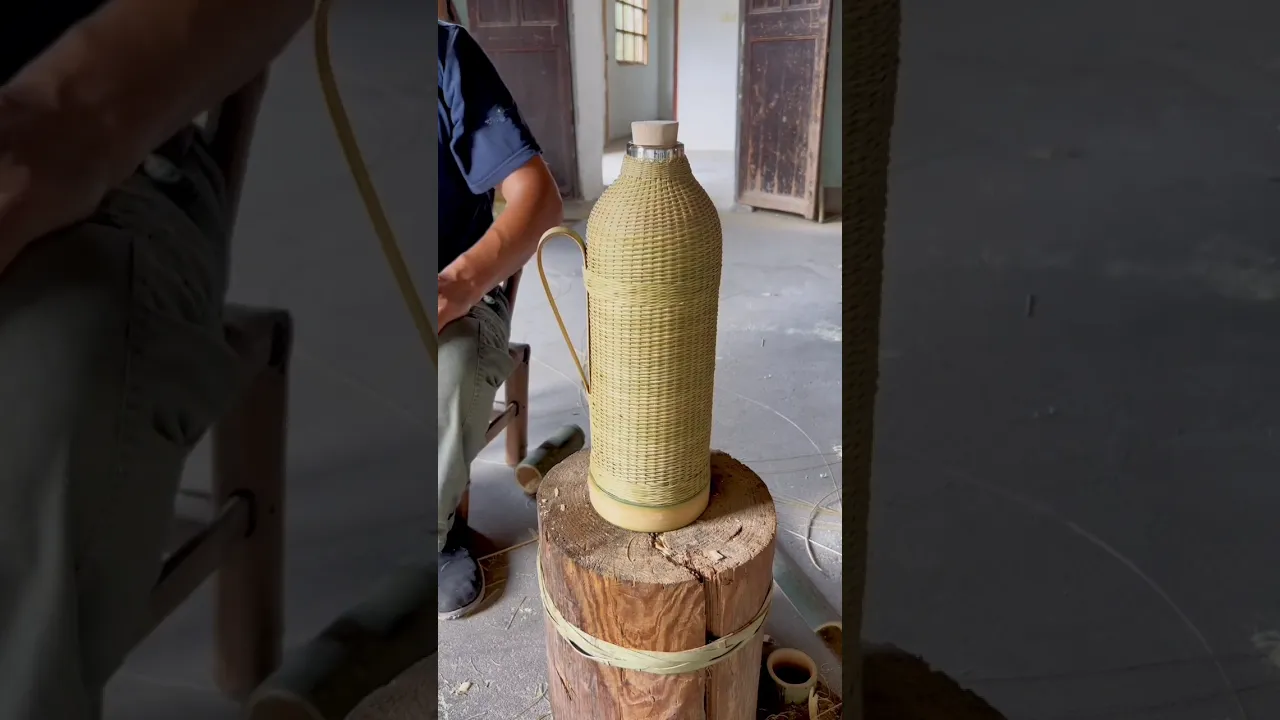 Handmade Bamboo Thermos Shell： Traditional Craftsmanship Meets Sustainable Luxury