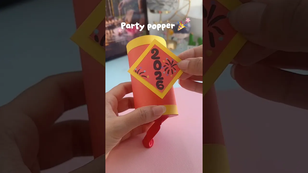 DIY New Year Party poppers 🎉✨#diy #art #ideas #muktaartandcraft #youtubeshorts