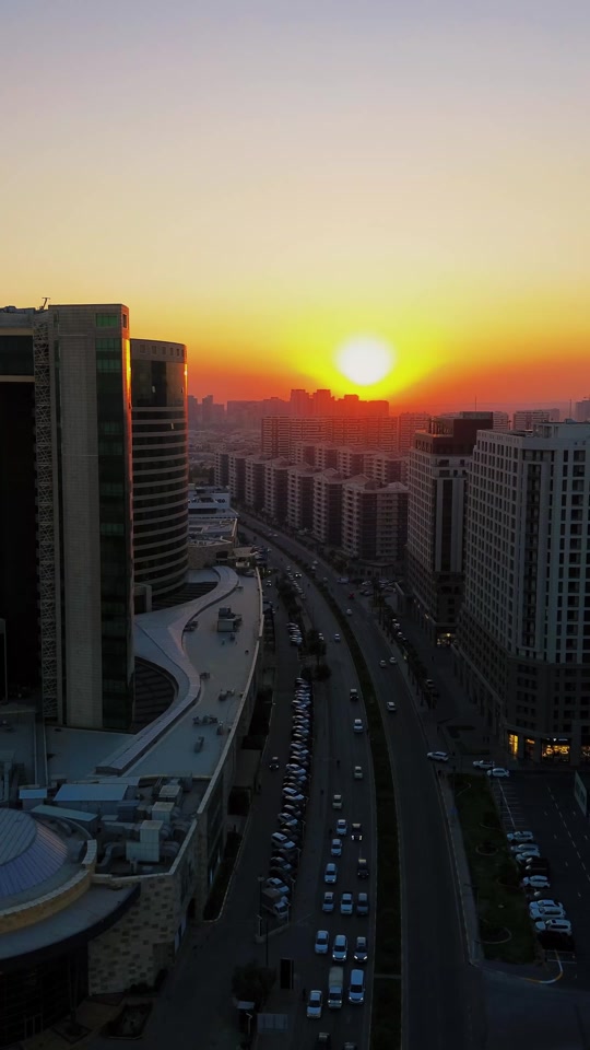 ＂It is almost impossible to watch Erbil’s sunset and not dream.＂ 🌅❤️ ...
