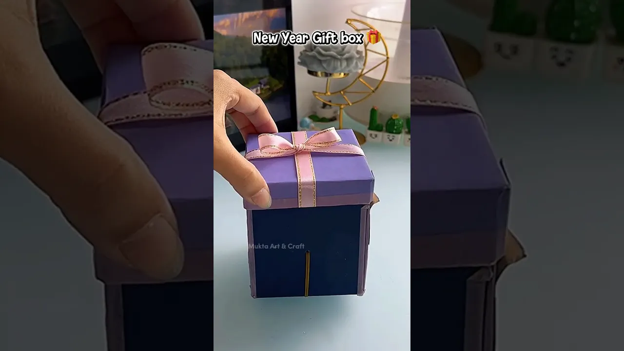 New Year surprise gift box 🎁 ✨#shorts #art #diy #muktaartandcraft #youtubeshorts