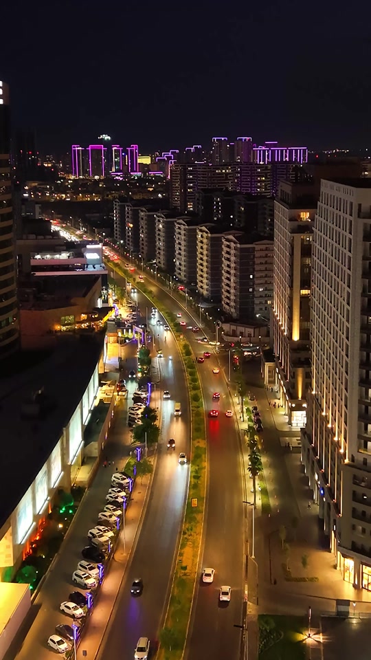 ＂Erbil’s streets aren’t just pathways; they are the glowing arteries ...