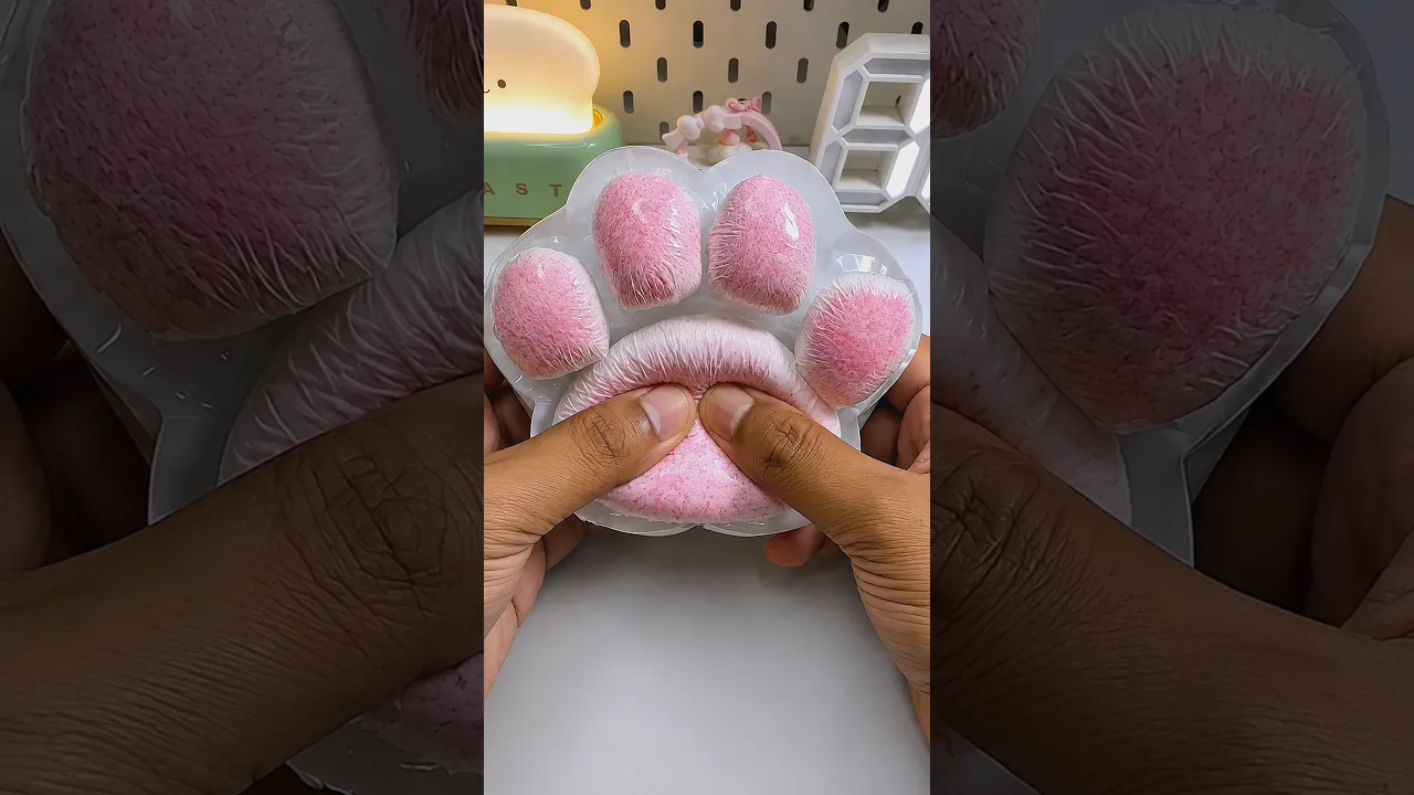 This DIY Giant 😱 Cat Paw Is SO SQUISHY! 🐾😱 #shorts