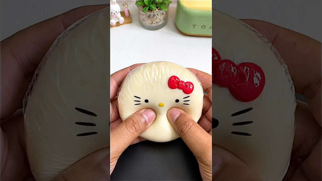 DIY Hello Kitty Mochi Squishy 😍 ｜ So Satisfying! #papersquishy #diy #cute