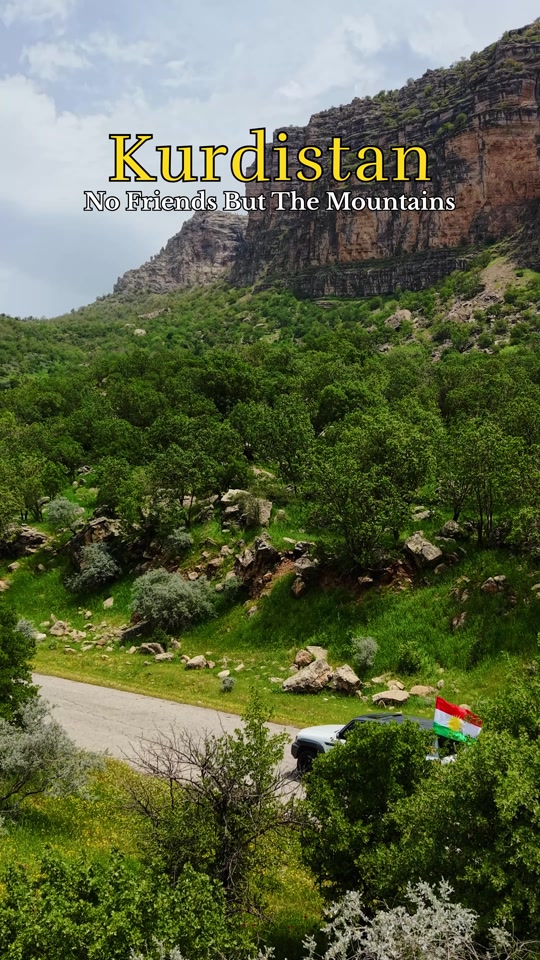 Breathtat view, frozen heights to flowing mountain springs, the land ...